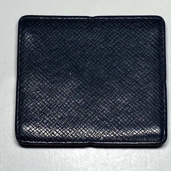 GENUINE LOUIS VUITTON Taiga Coin Case AUTHENTIC Made in France - Picture 5 of 14